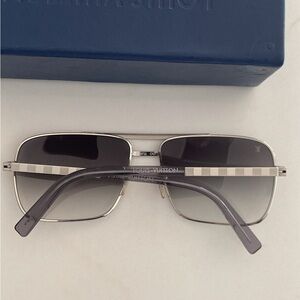Louis Vuitton Attitude sunglasses